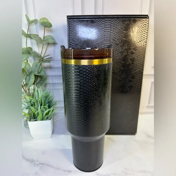 Stanley Luxe Black Snakeskin 40oz Tumbler BNIB - Picture 4 of 8